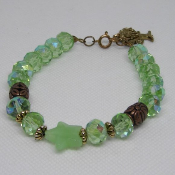 Handmade Elegant Green Glass Beads Bracelet and Charm with Vintage Metal Look 8" - Picture 1 of 10